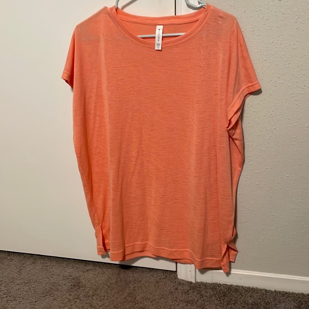 Athleta Release Tee